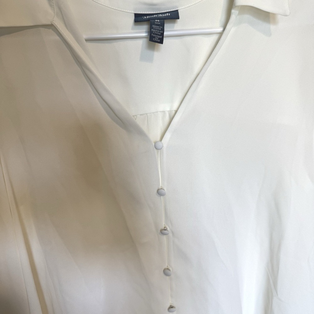 ModCloth NWT Blouse Button Up White Long Sleeve Size Medium - Picture 4 of 6